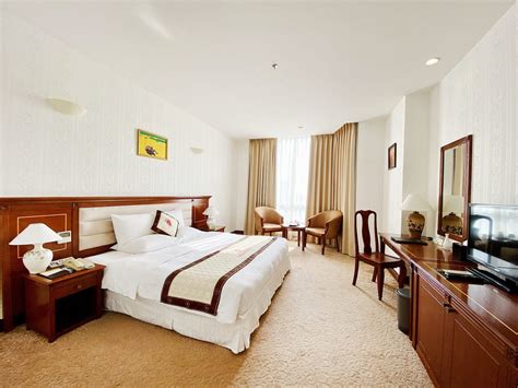 Convenient Hotels Near Hcmc Airport Tan Son Nhat International