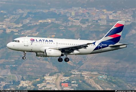 HC CPJ LATAM Airlines Ecuador Airbus A319 132 Photo By Diogo Da