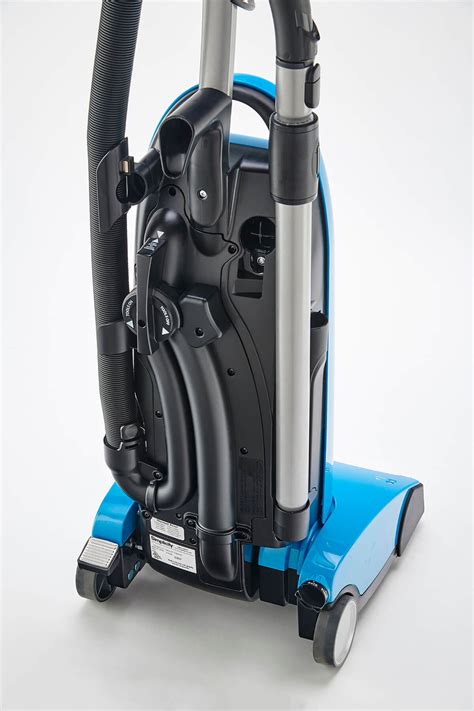 Synchrony Premium Simplicity Vacuums