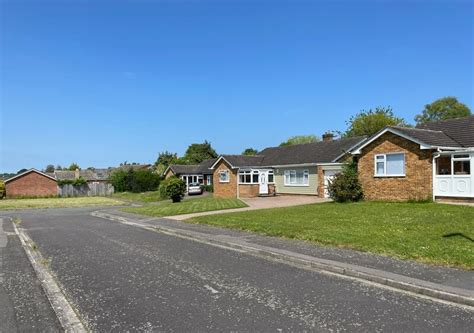 Houses In Link Way Mr Ignavy Cc By Sa 2 0 Geograph Britain And Ireland