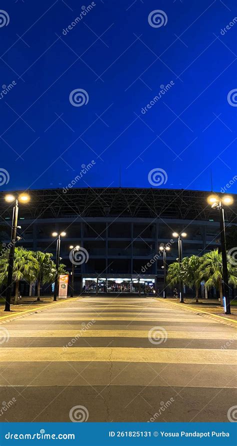 Gelora Bung Karno Main Stadium Stock Image - Image of gelora, stadium ...