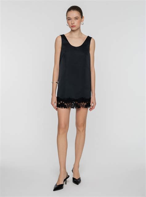 Store Hours and Amenities at Tesco in Ely 20