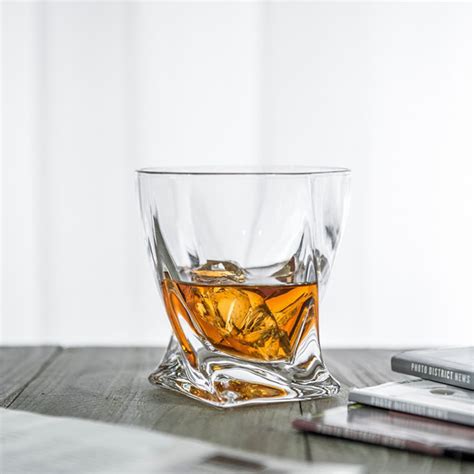 Novare Amazon Hot Selling Ml Lead Free Crystal Twisted Whiskey