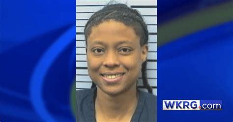 Mobile Woman Arrested After Allegedly Shooting Her Mother