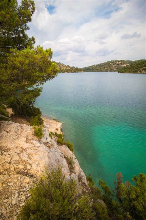 Lac Esparron De Verdon Escape The Crowds In The Gorges Du Verdon