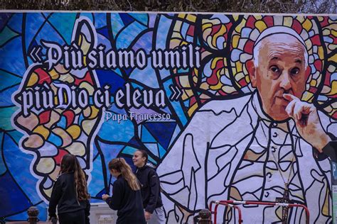 La visite du pape François en Corse sinscrit dans sa stratégie de