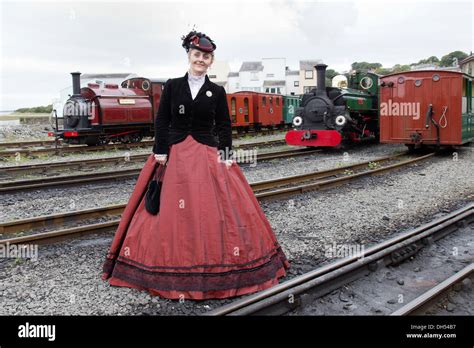 Victorian steam train uk hi-res stock photography and images - Alamy