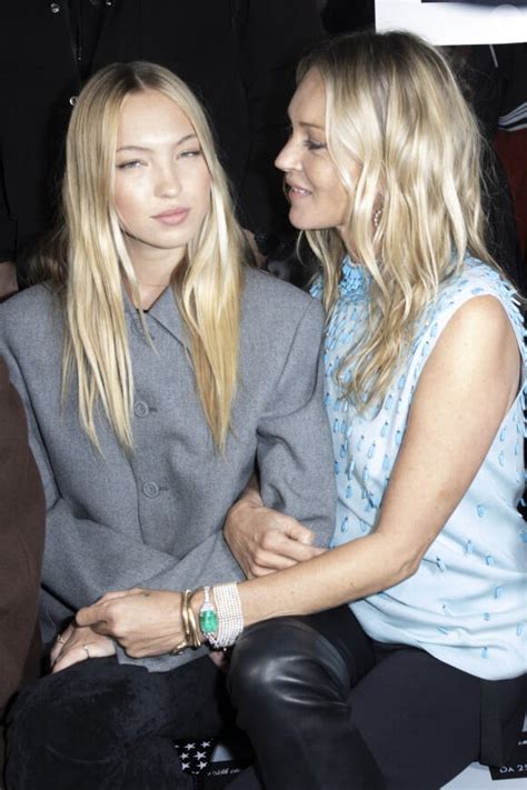 Photos Kate Moss La Fashion Week De Paris Sublime Apparition Au