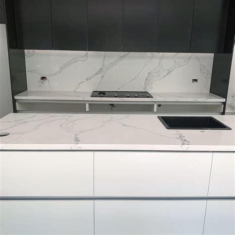 Platinum Quartz | Calacatta Ultra