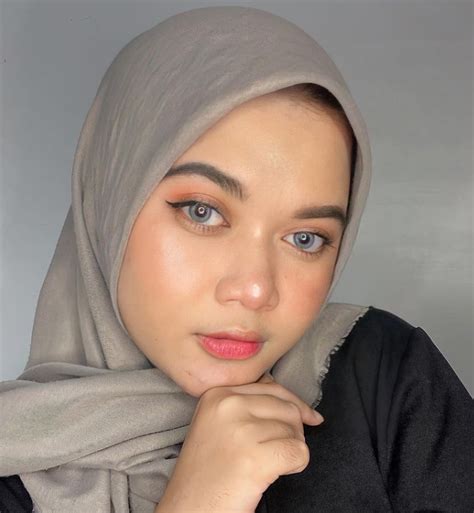 Tutorial Makeup Natural Untuk Silaturahmi Di Hari Idul Fitri