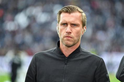 Je früher desto besser Eintracht Sportvorstand fordert Änderungen