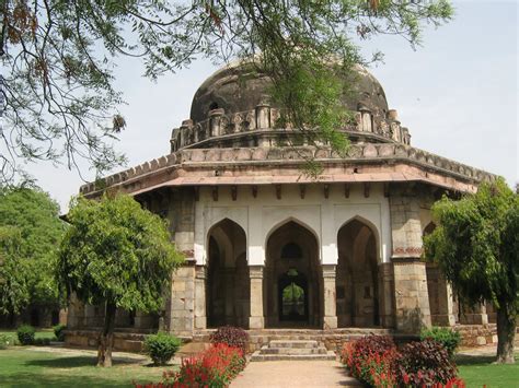 Chasing History: Tomb of Sikandar Lodi