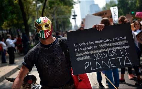 Ambientalistas marchan en CDMX contra el cambio climático El Informador