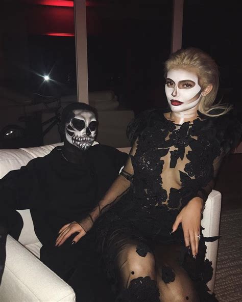 Gigi Hadids The Mask Costume Is Turning Us Green With Envy Celebrity Halloween Costumes