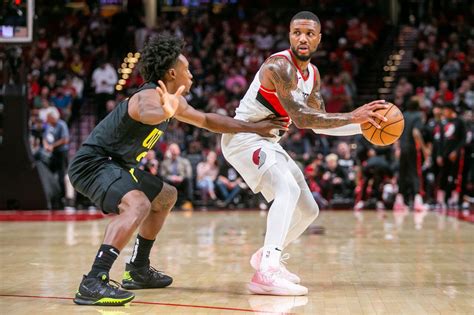 Damian Lillard Scores 21 Trail Blazers Fall 118 101 To Utah Jazz In