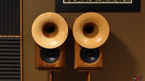 Berlin R DC10 Audio Large Monitor Speakers For Sale Canuck Audio Mart