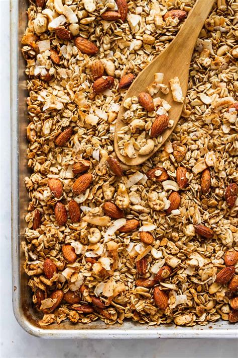 HEALTHY HOMEMADE GRANOLA RECIPE OIL FREE THE SIMPLE VEGANISTA