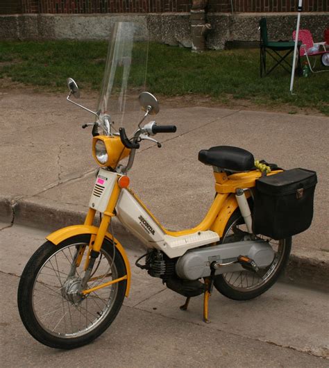 Snazzy Wheels #1. | Ciclomotores, Ciclomotor 50cc, Modelos de motos