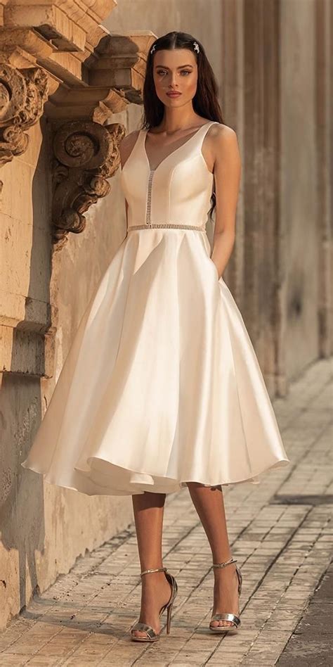 Knee Length Wedding Dresses Wedding Dresses Guide Knee Length Prom Dress Knee Length