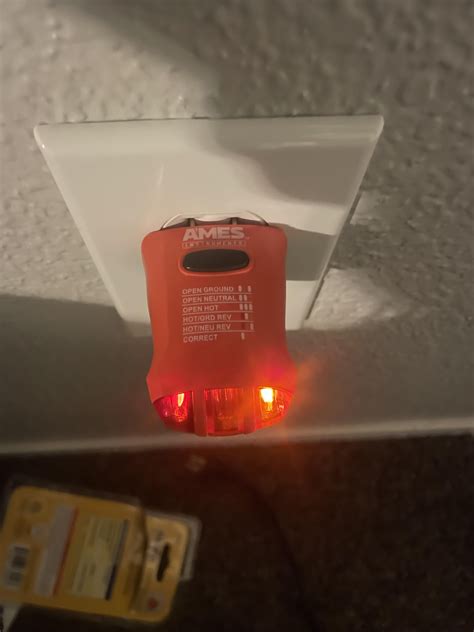 2 outlets not working. : r/electrical