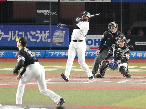 【ロッテ】3安打で4連敗吉井監督「3試合続けて完投させてしまった。戦術、戦略を考えて」 プロ野球写真ニュース 日刊スポーツ