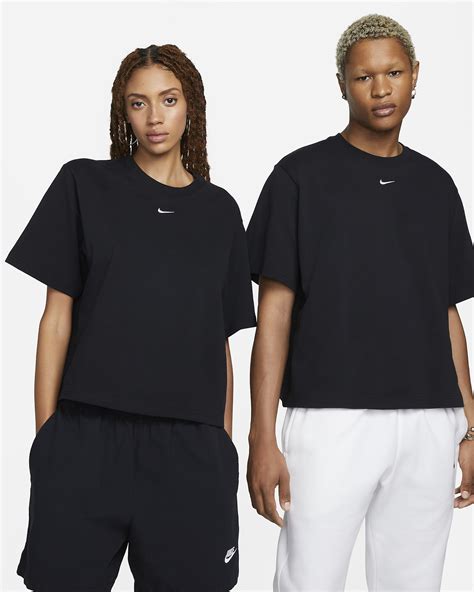 Nike Sportswear Essential Womens Boxy T Shirt