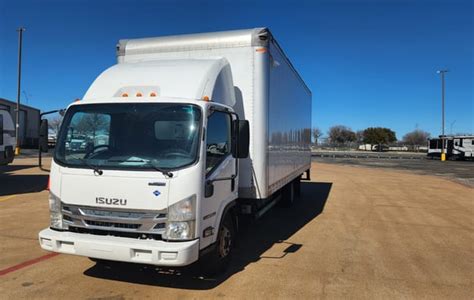 Isuzu Npr Hd Foot Box Truck V Gas Engine Pre Owned Isuzu