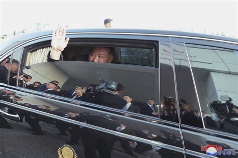 North Korea’s Kim Jong Un Checks Out Putin’s Ride at Russia Summit