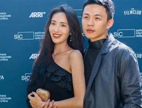 Li Hongqi And Wang Zixuan Officially Announced Their Relationship And