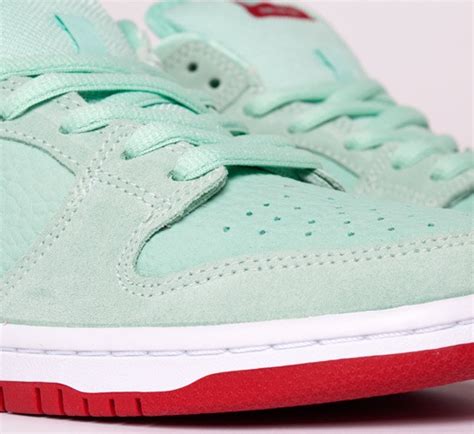 Nike Sb Dunk Low Pro Medium Mintgym Red White Consortium