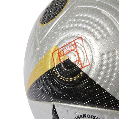 Adidas Fu Ball Fussballliebe Pro Euro Finale Matchball Silber