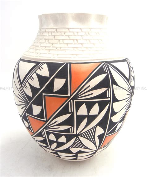 Acoma Hand Painted Jar With Scalloped Rim