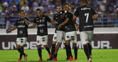 Em crise financeira Botafogo encara o Cruzeiro sob incógnita