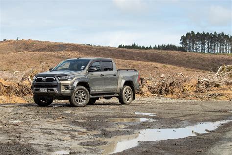 2024 Toyota Hilux SR5 Cruiser Hybrid review - NZ Autocar