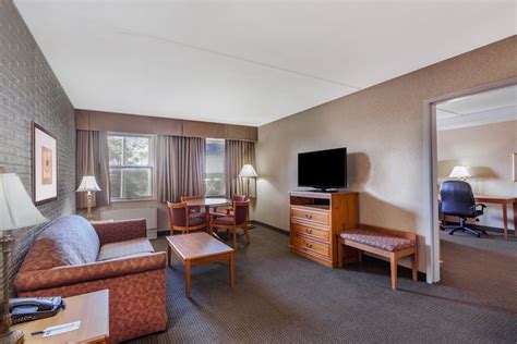 Travelodge by Wyndham Winchester | Winchester, VA Hotels