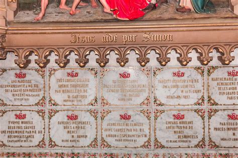 Nuestra Dama De Los Niños Basilica Chateauneuf Sur Cher France Imagen