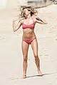 Sienna Miller Is A Pink Bikini Beauty Photo Bikini Sienna