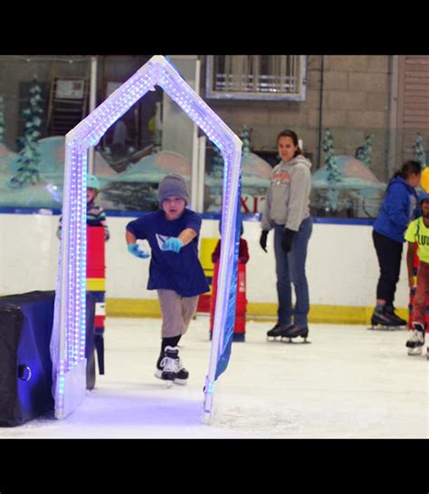 Birthday Parties Skating Hockey Broomball Skatetown Ice Arena