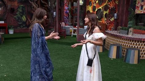 Bigg Boss Ott 2 Jiya Shankar Reveals Palak Purswani Used To Call Her