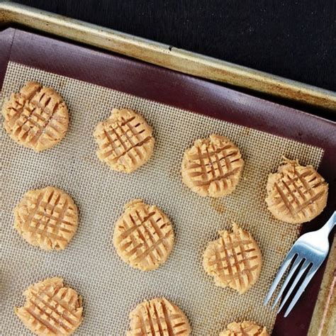 No Flour Peanut Butter Cookies - One Sweet Appetite