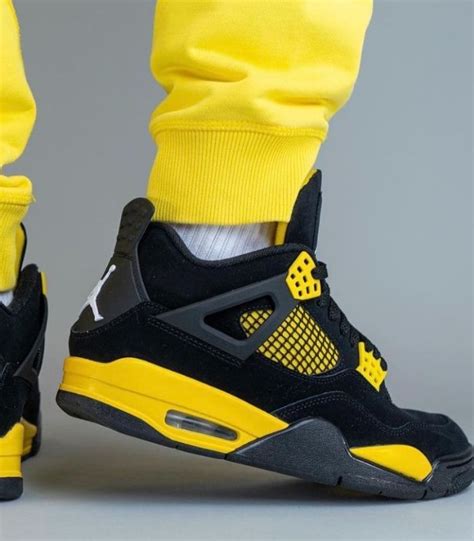 Air Jordan 4 Thunder 2023 Bwreps