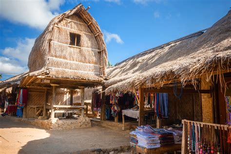 Wisata Desa Sade Desa Tradisional Suku Sasak Asli Pulau Lombok