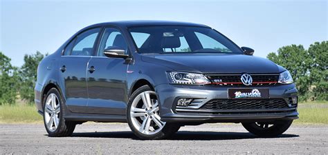 Prueba Volkswagen Vento GLI 211 CV Caja DSG 16 Valvulas