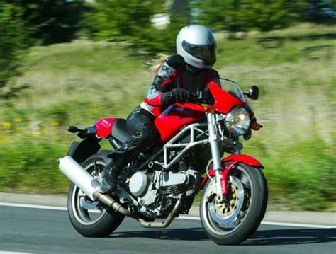 DUCATI MONSTER 620 (2001-2006) Review, Specs & Prices