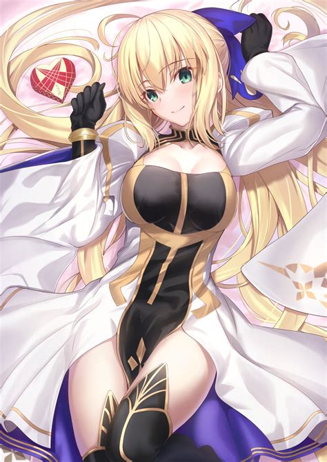 Fan Art Solo Artoria Pendragon Blonde Fate Grand Order Fate Series