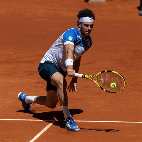 Tennis Cecchinato Si Qualifica Nel Torneo Di Madrid Fuori Musetti