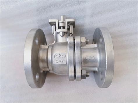 ANSI DIN Flanged Stainless Steel 2PC Floating Ball Valve Forged Ss Wcb