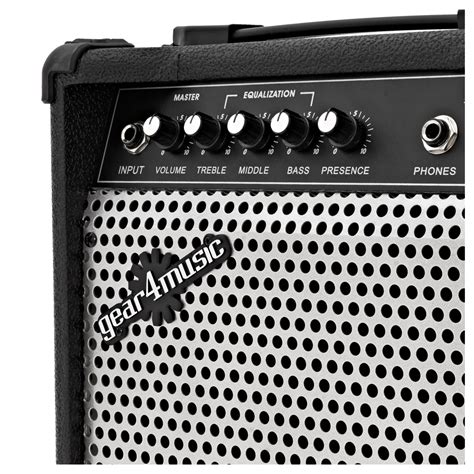 15 Watt Bassverstärker von Gear4music Fast neu Gear4music