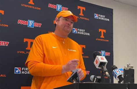 Watch Josh Heupel Tennessee Coordinators Vol Players React To Season