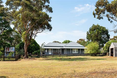 167 High Street Maldon VIC 3463 Domain